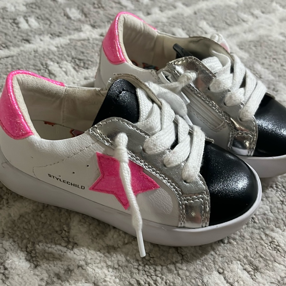 Coolest Little Girl Sneaks